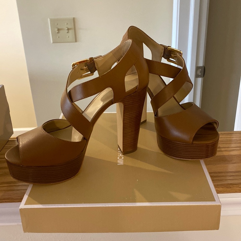 Michae Kors Platform Jodie